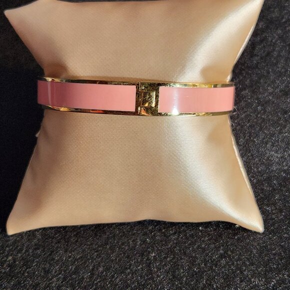 COACH pink enamel and gold Iconic Sig C buckle bangle bracelet adjustable hinged - Picture 3 of 7